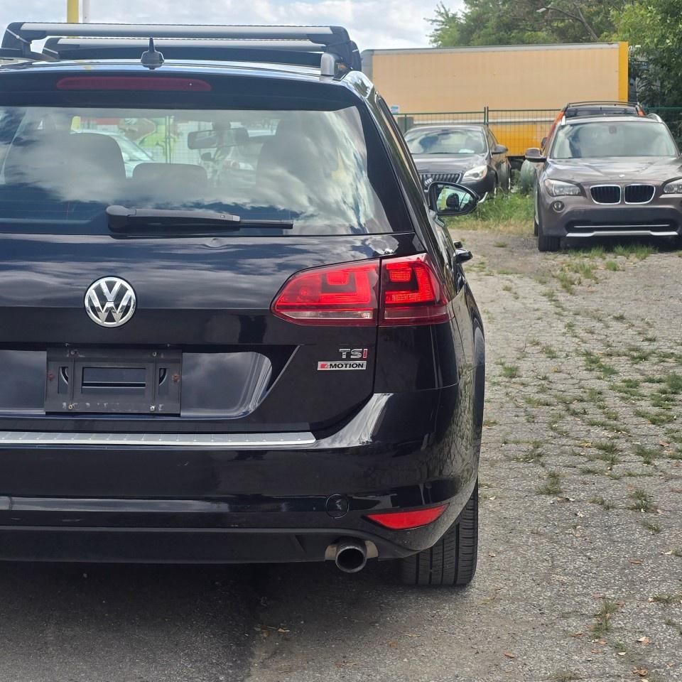 2017 Volkswagen Golf SportWagen 4dr DSG 1.8 TSI Highline 4MOTION Photo