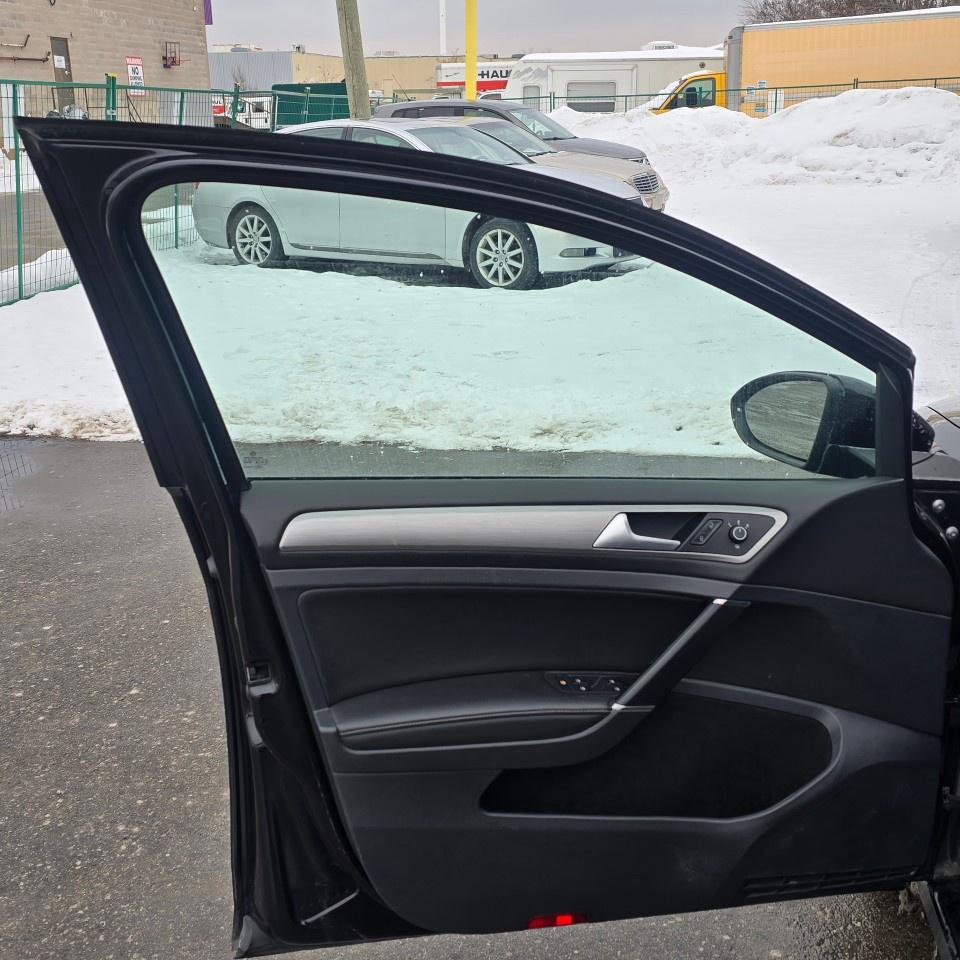 2017 Volkswagen Golf SportWagen 4dr DSG 1.8 TSI Highline 4MOTION Photo