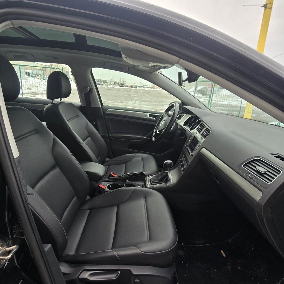 2017 Volkswagen Golf SportWagen 4dr DSG 1.8 TSI Highline 4MOTION Photo