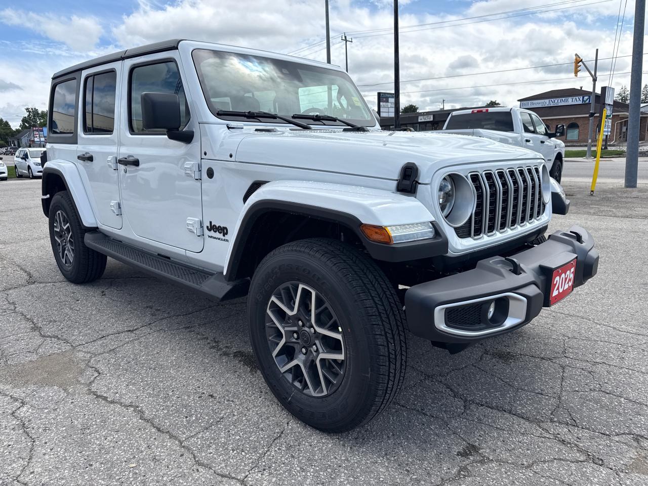 2025 Jeep Wrangler SAHARA 4DR 4X4 Photo