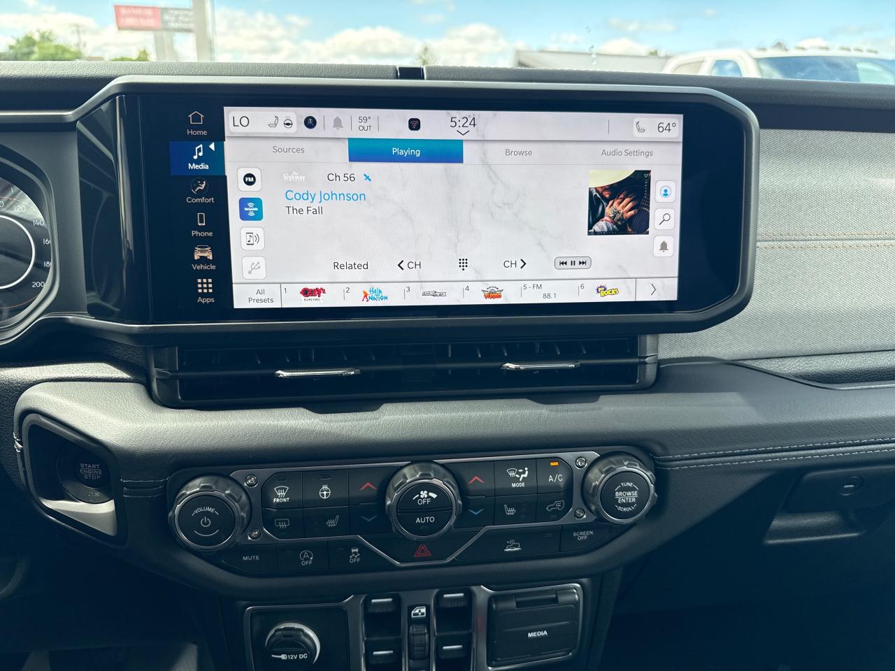 2025 Jeep Wrangler SAHARA 4DR 4X4 Photo