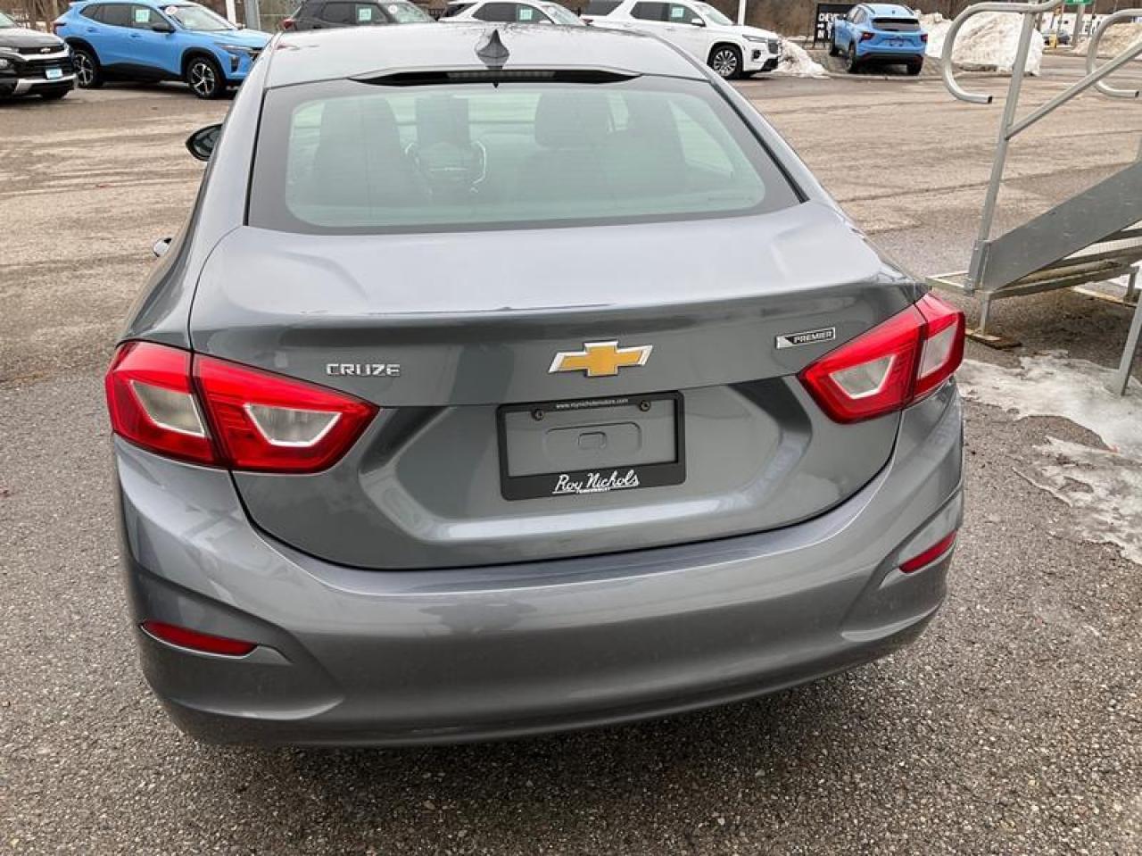 2018 Chevrolet Cruze Premier Photo