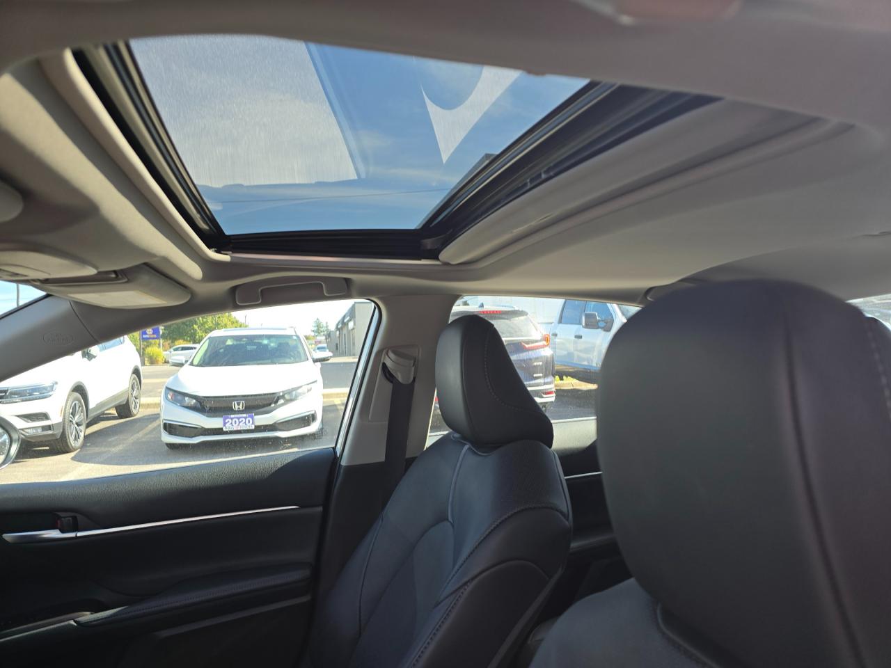 2024 Toyota Camry Hybrid XLE 4dr Sedan Photo