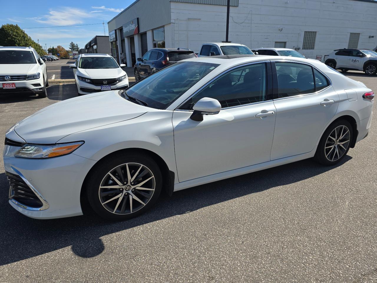 2024 Toyota Camry Hybrid XLE 4dr Sedan Photo0