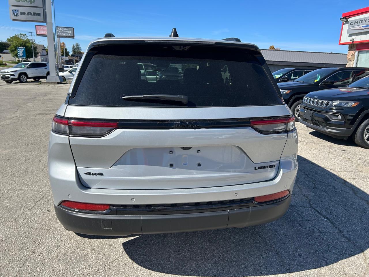 2025 Jeep Grand Cherokee Limited 4dr 4x4 Photo