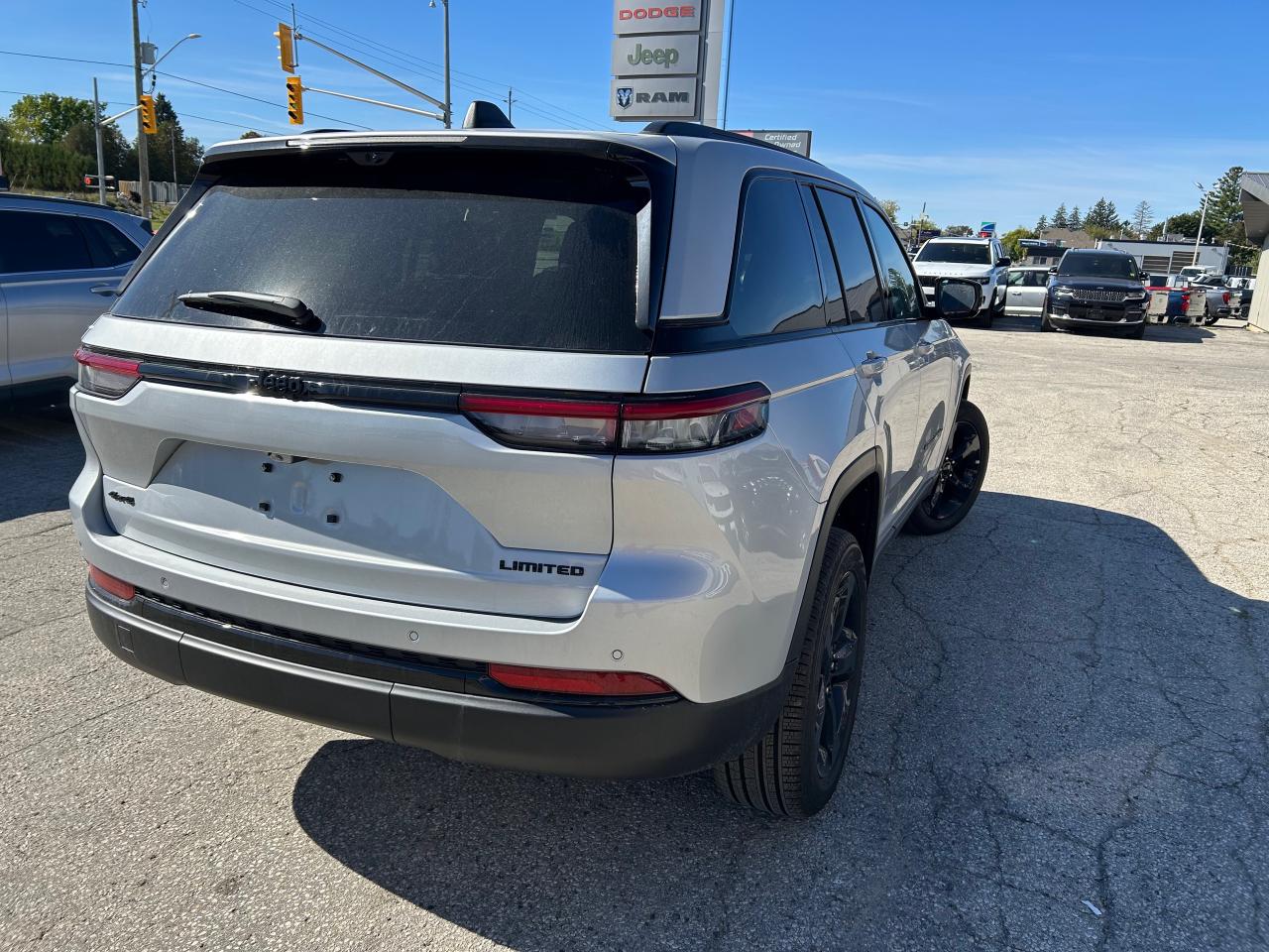 2025 Jeep Grand Cherokee Limited 4dr 4x4 Photo