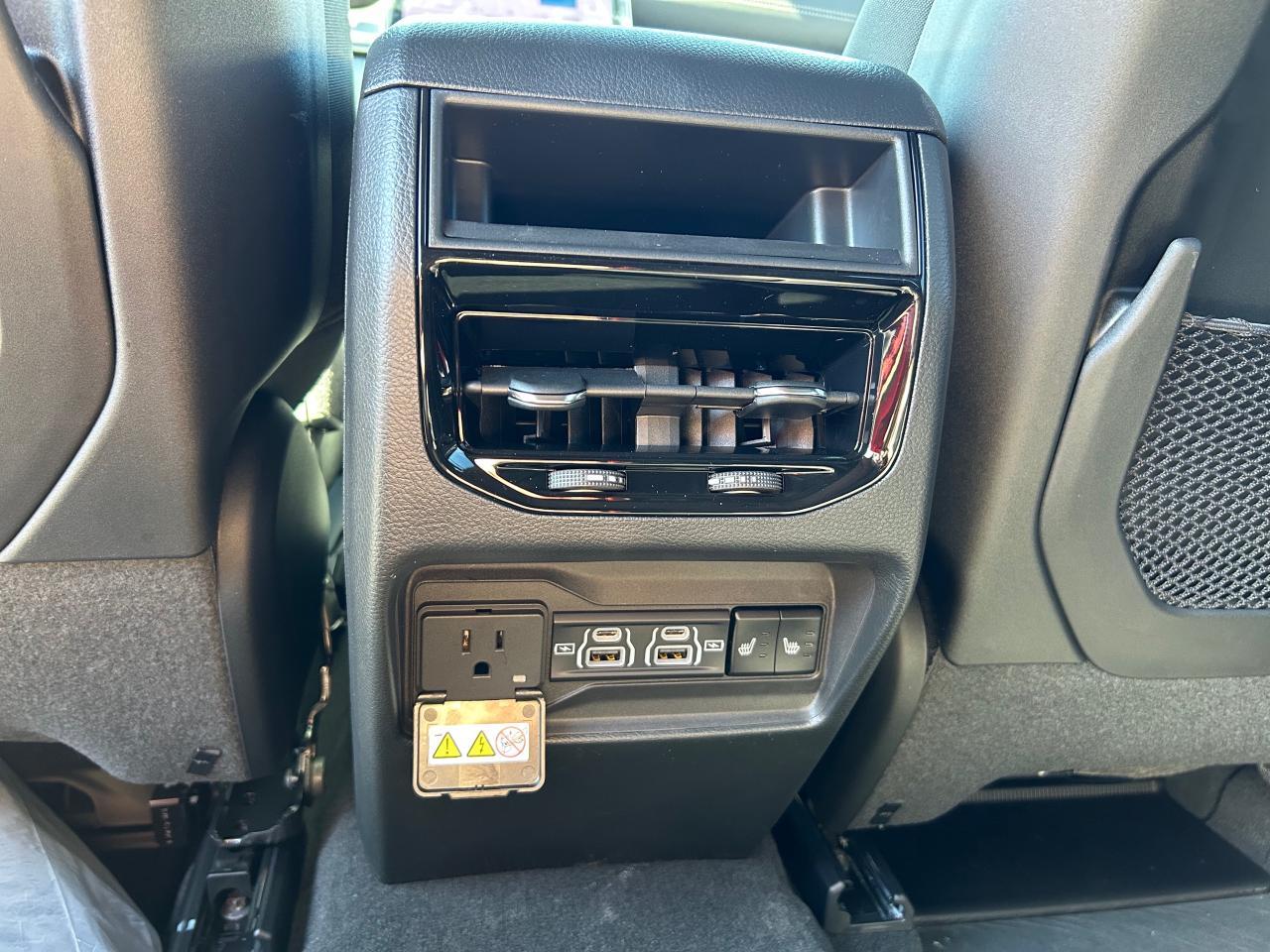 2025 Jeep Grand Cherokee Limited 4dr 4x4 Photo