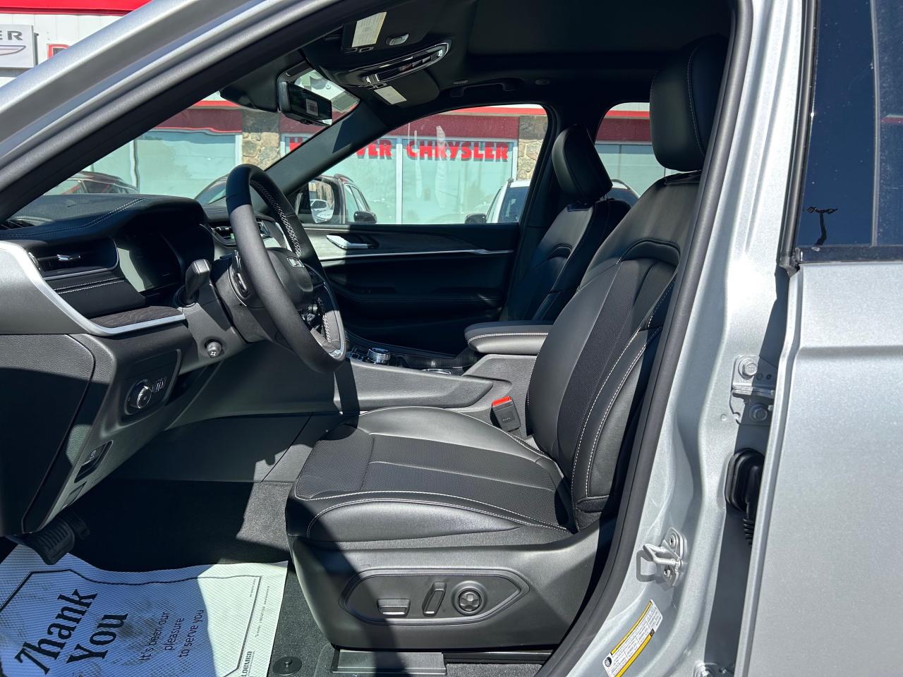 2025 Jeep Grand Cherokee Limited 4dr 4x4 Photo