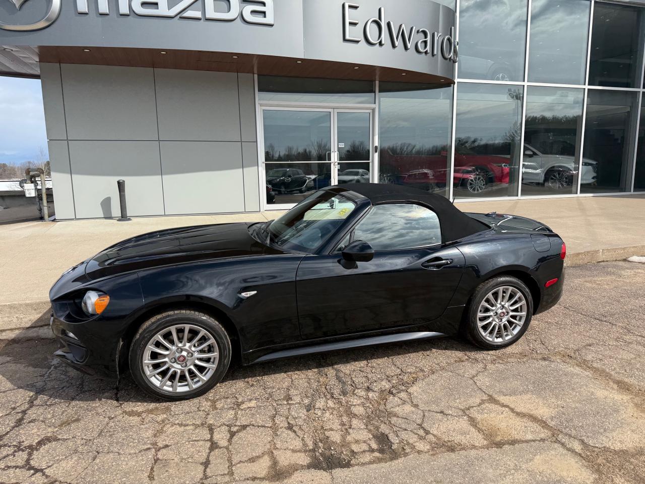 2020 Fiat 124 Spider Classica 2dr Convertible Photo