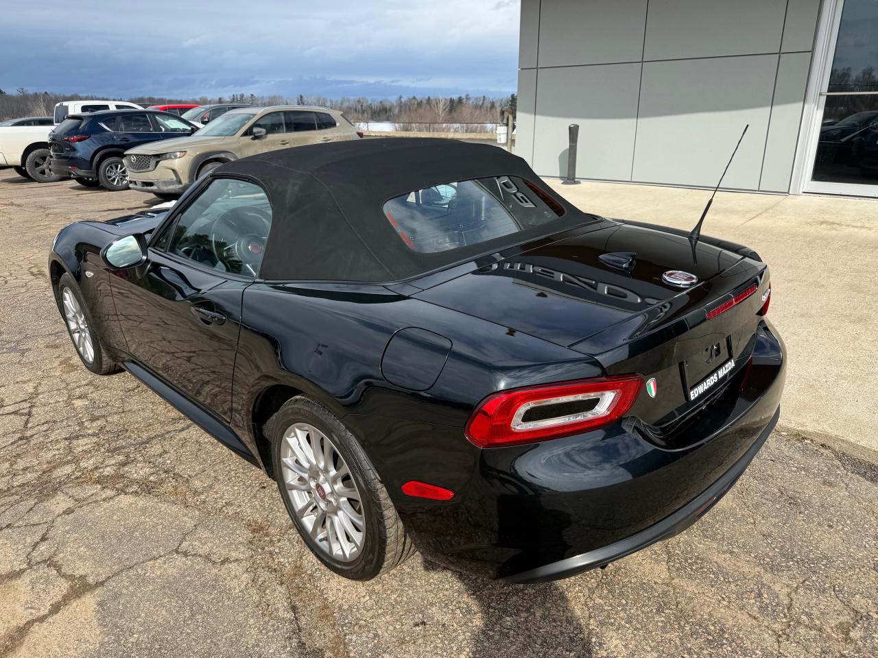 2020 Fiat 124 Spider Classica 2dr Convertible Photo