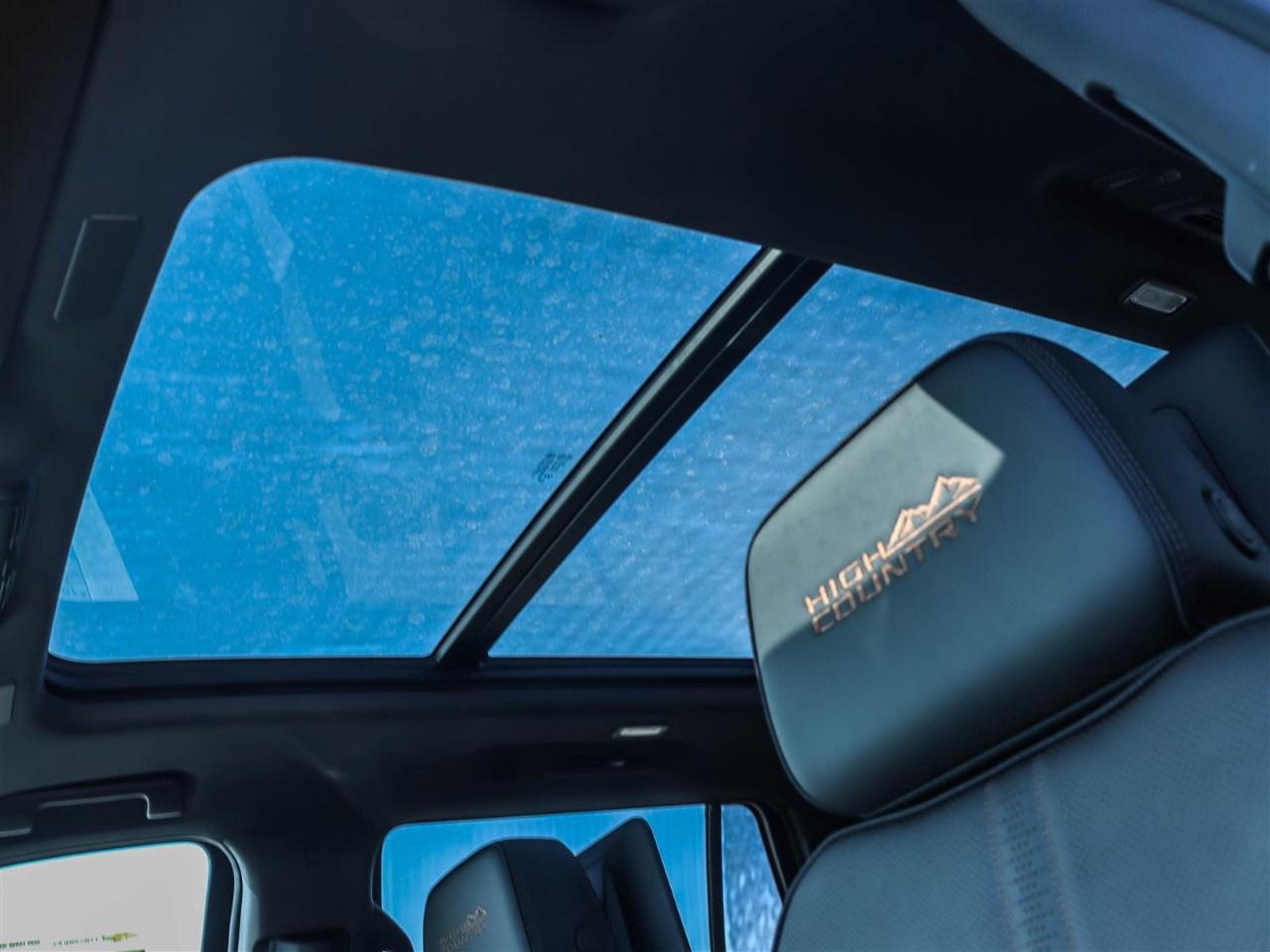 2025 Chevrolet Tahoe 4WD 4dr High Country Photo