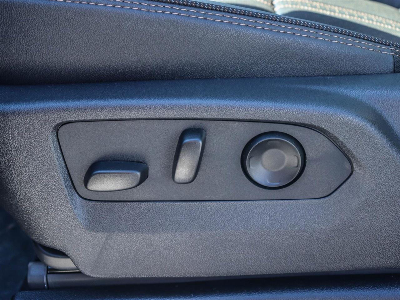 2025 Chevrolet Tahoe 4WD 4dr High Country Photo