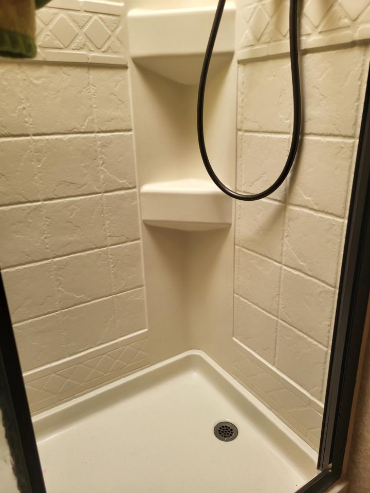 2009 Ford FOUR WINDS HURRICANE RV  Photo