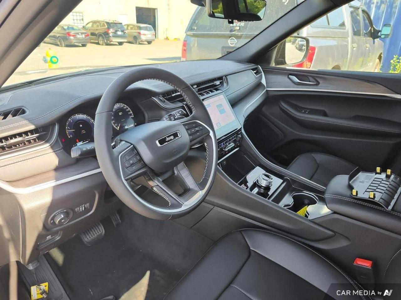 2025 Jeep Grand Cherokee L Limited 4dr 4x4 Photo