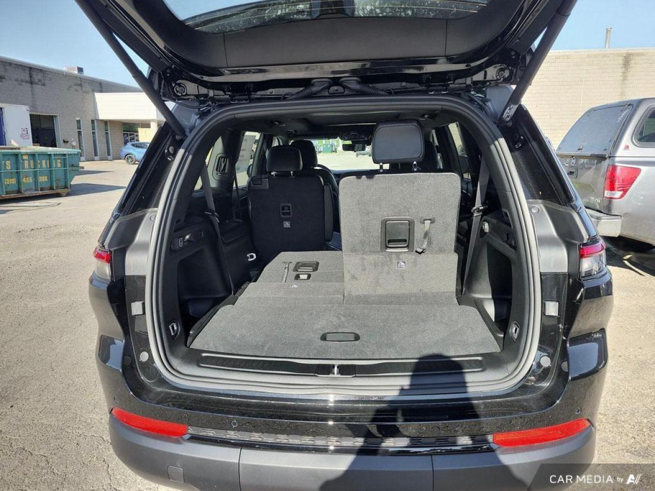 2025 Jeep Grand Cherokee L Limited 4dr 4x4 Photo