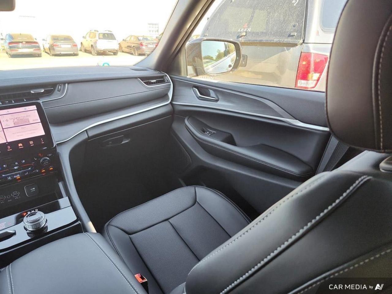 2025 Jeep Grand Cherokee L Limited 4dr 4x4 Photo