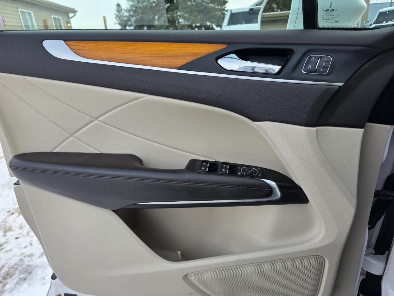 2019 Lincoln MKC Select 4dr All-wheel Drive Photo