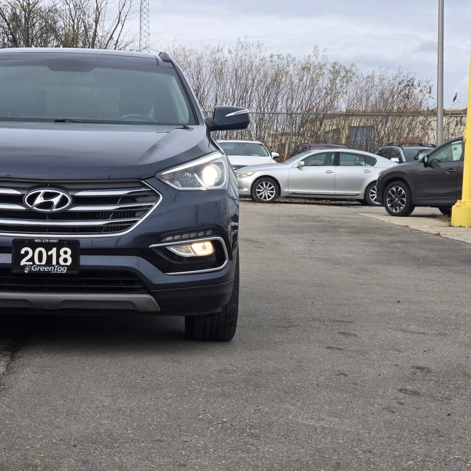 2018 Hyundai Santa Fe Sport 2.0T Limited AWD Photo3