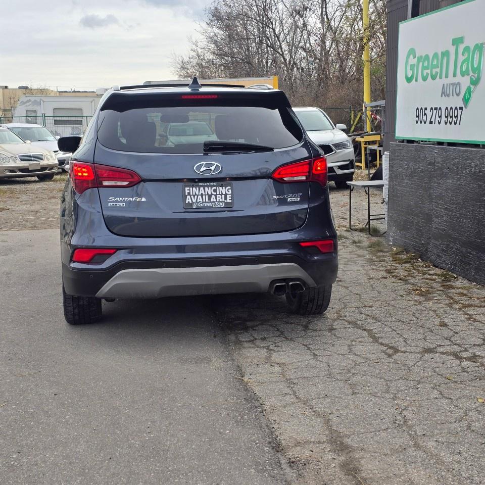 2018 Hyundai Santa Fe Sport 2.0T Limited AWD Photo