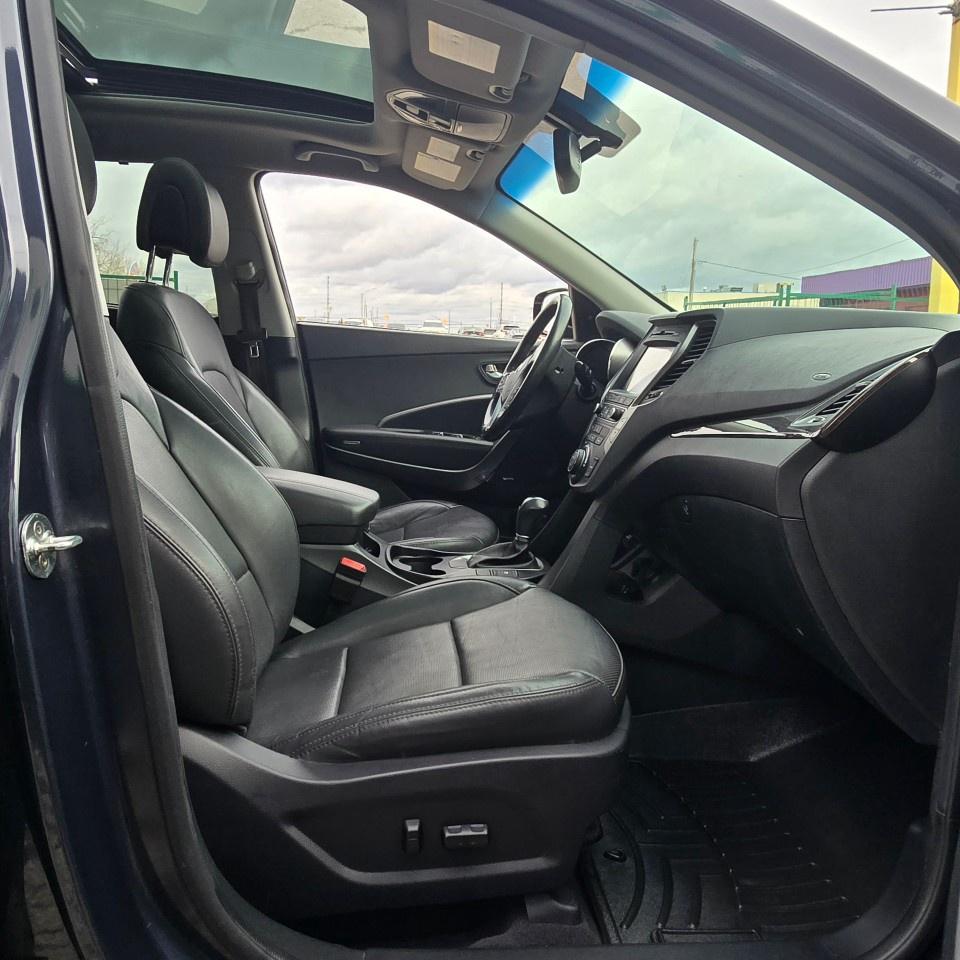 2018 Hyundai Santa Fe Sport 2.0T Limited AWD Photo