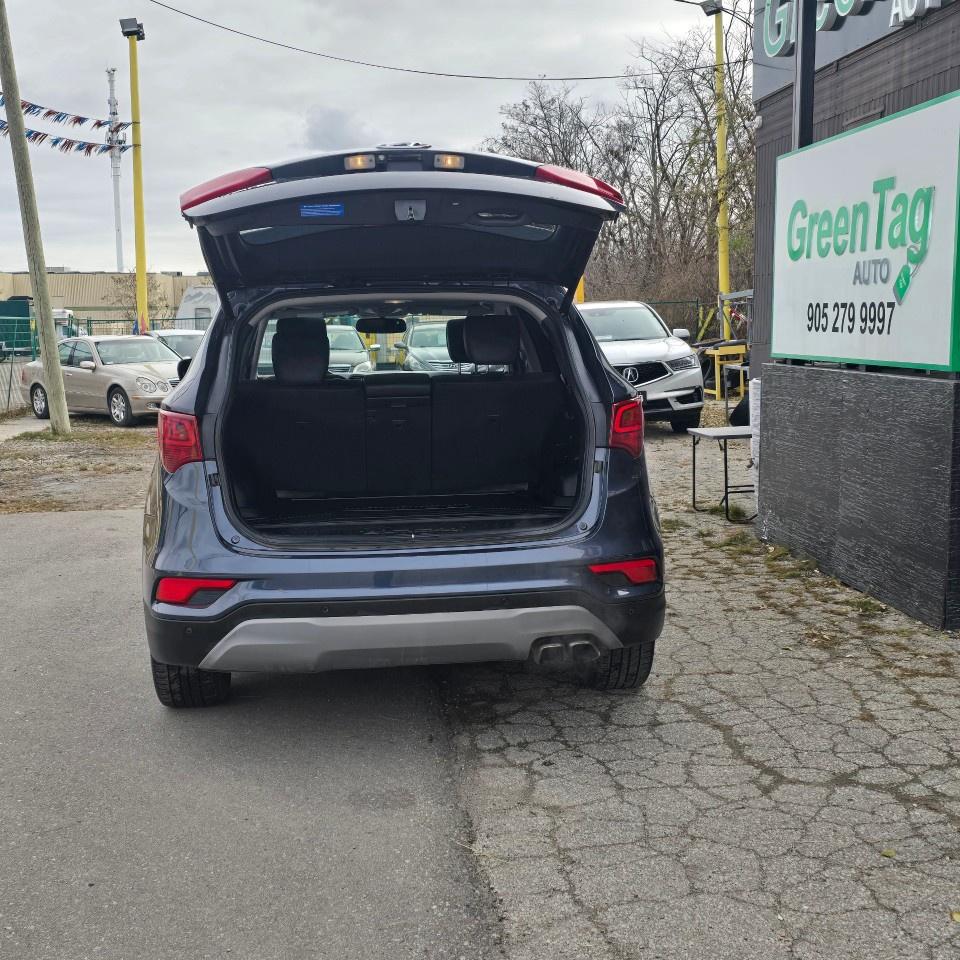 2018 Hyundai Santa Fe Sport 2.0T Limited AWD Photo