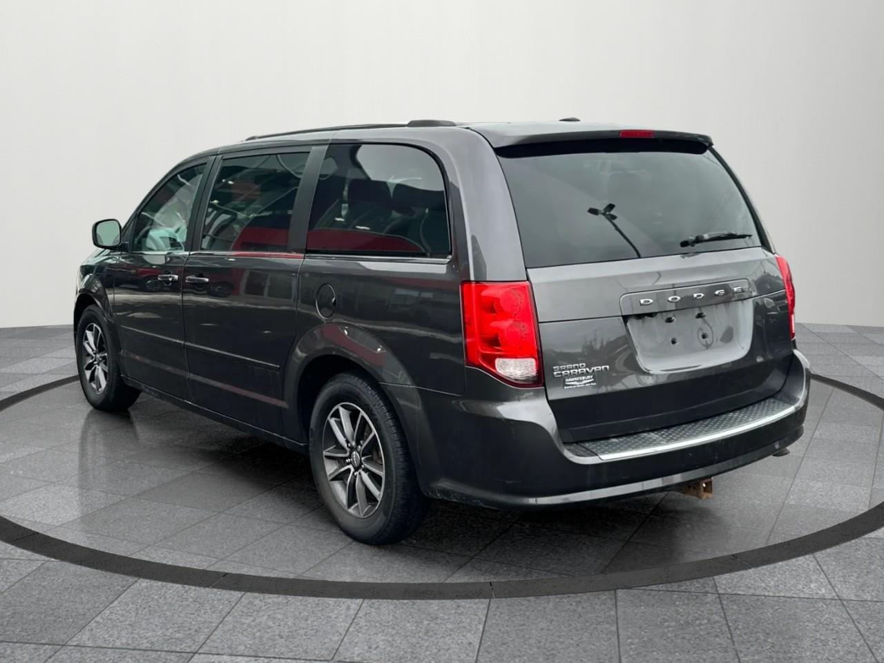 2017 Dodge Grand Caravan CVP/SXT Passenger Van Photo
