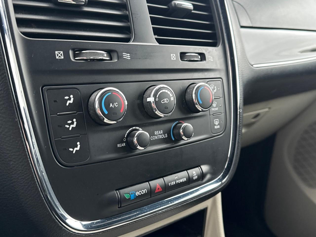2017 Dodge Grand Caravan CVP/SXT Passenger Van Photo