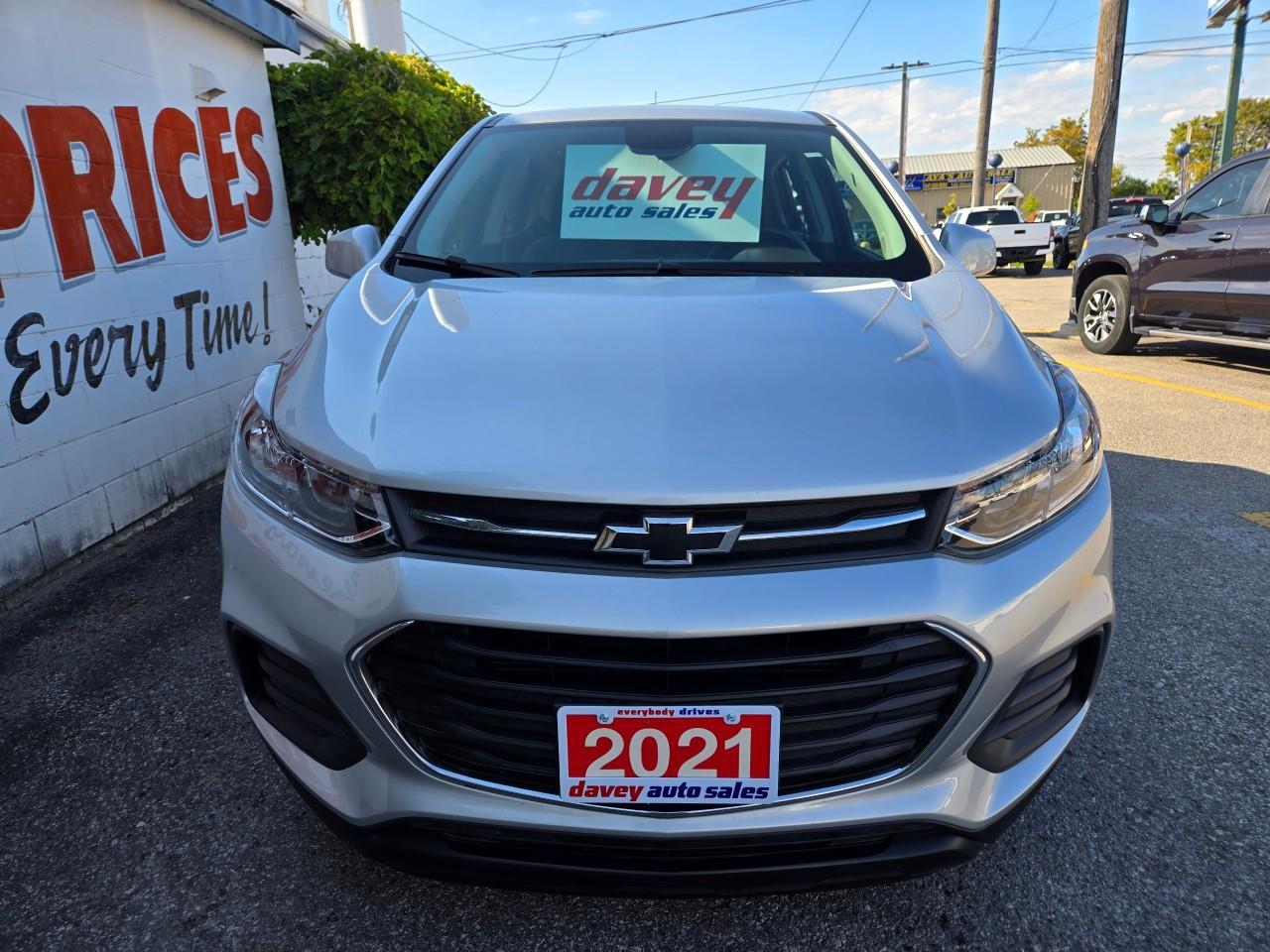 2021 Chevrolet Trax LS Front-Wheel Drive Photo