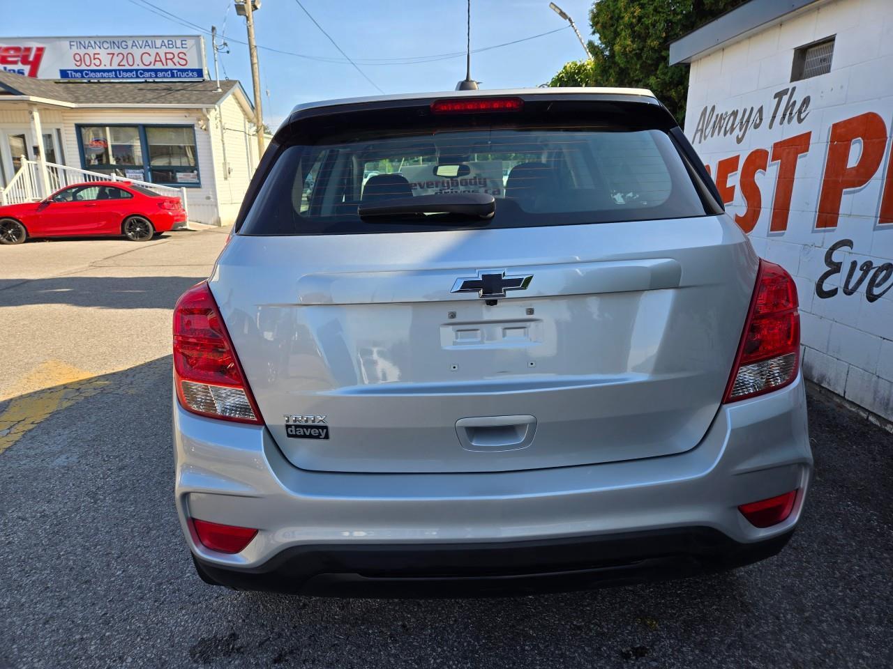 2021 Chevrolet Trax LS Front-Wheel Drive Photo