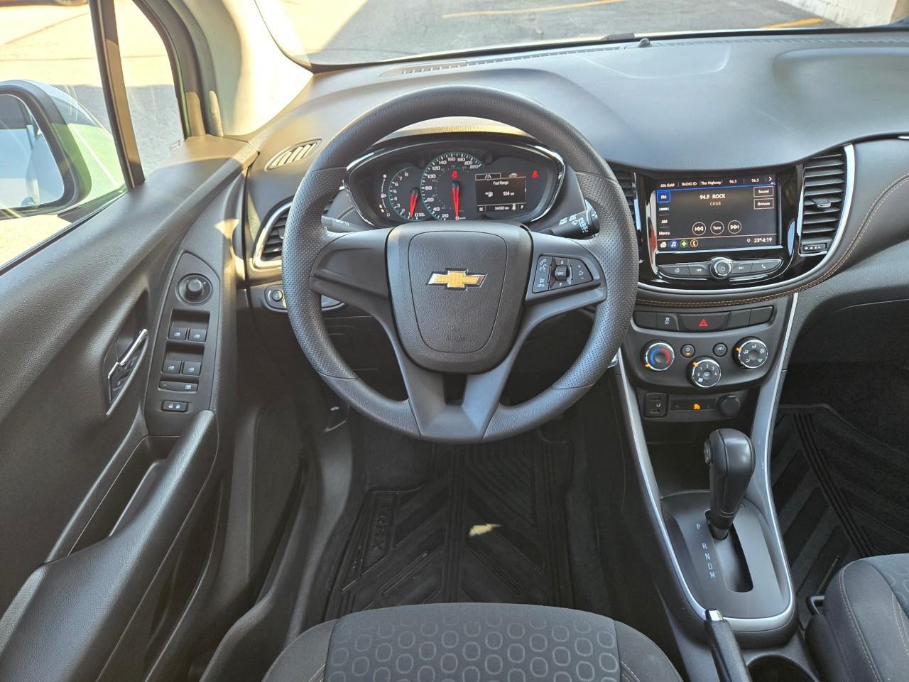 2021 Chevrolet Trax LS Front-Wheel Drive Photo