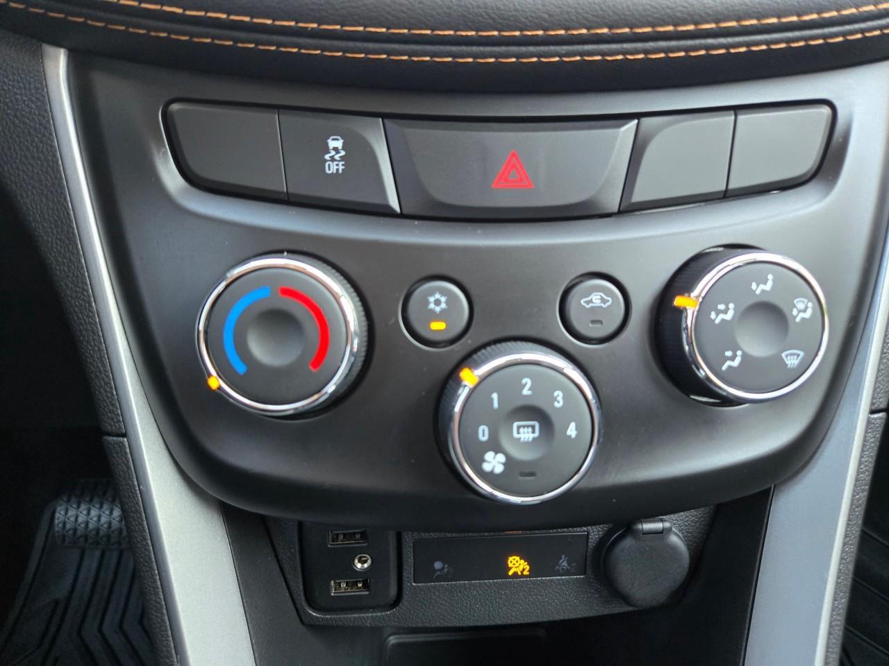 2021 Chevrolet Trax LS Front-Wheel Drive Photo