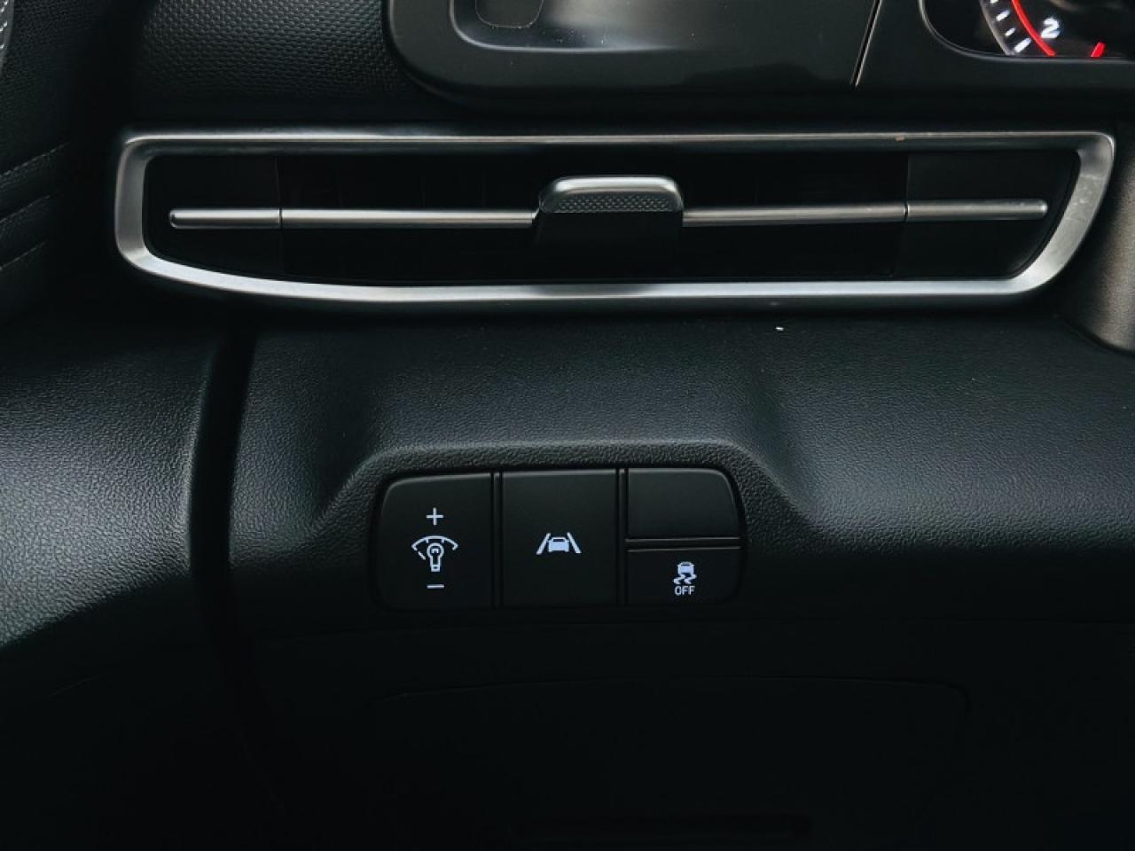 2023 Hyundai Elantra Preferred Photo