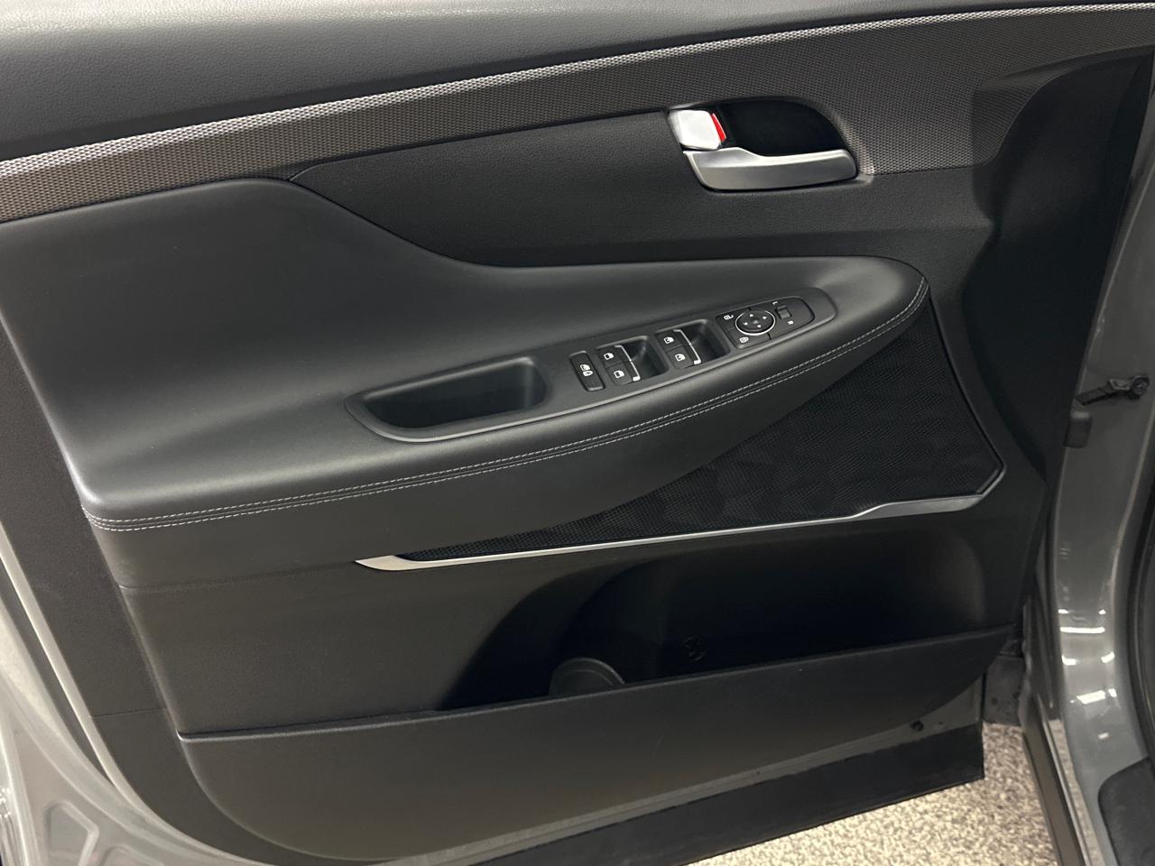 2021 Hyundai Santa Fe Preferred w/Trend Package 4dr All-Wheel Drive Photo