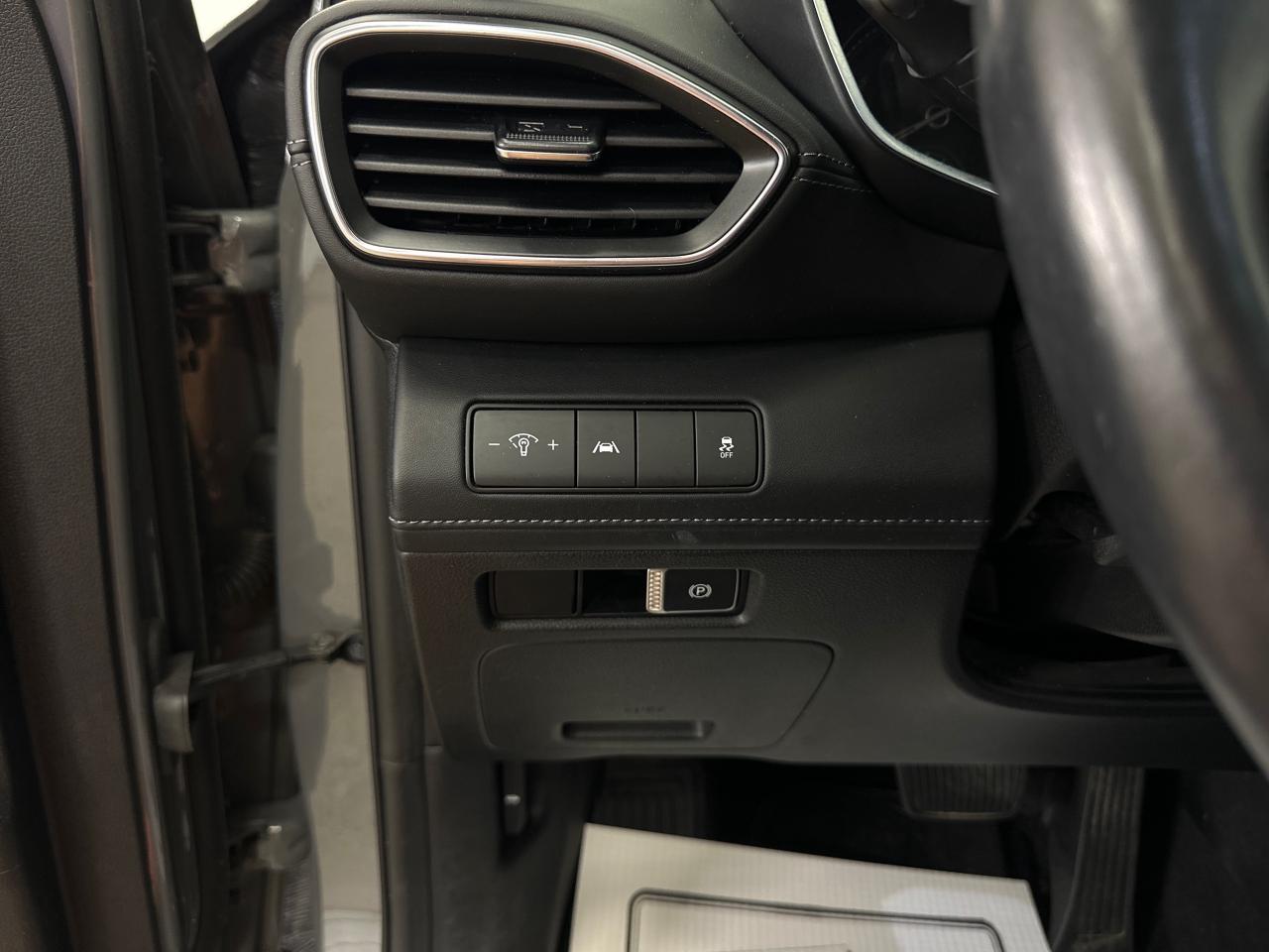 2021 Hyundai Santa Fe Preferred w/Trend Package 4dr All-Wheel Drive Photo