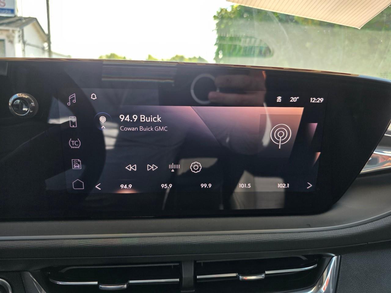 2025 Buick Envista Preferred 4dr Front-Wheel Drive Photo