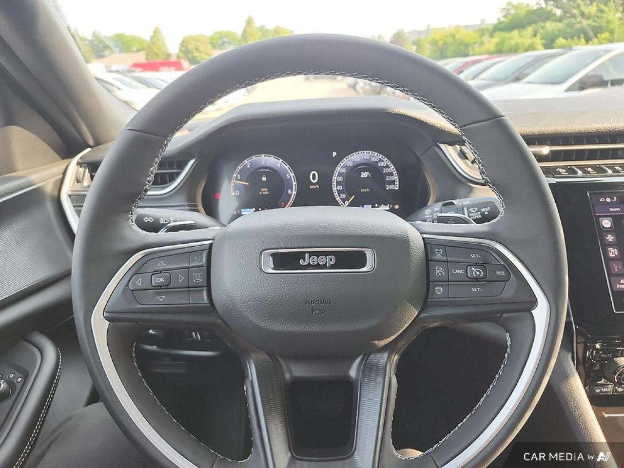 2025 Jeep Grand Cherokee L Laredo 4dr 4x4 Photo