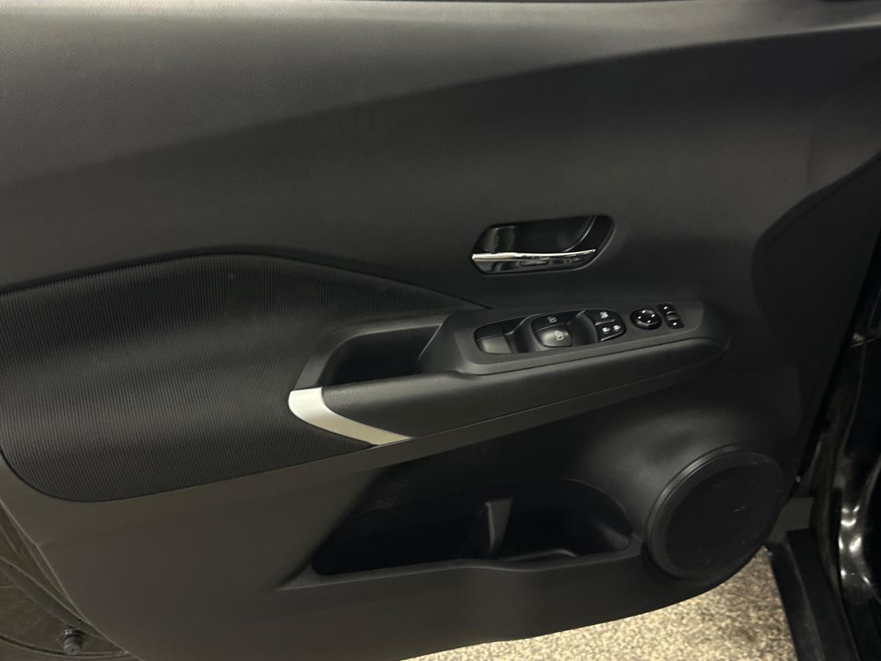 2024 Nissan Kicks SV 4dr Front-Wheel Drive Photo