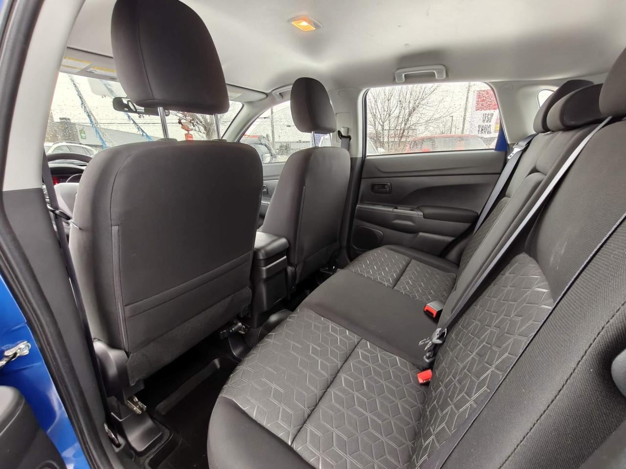 2023 Mitsubishi RVR ES 4dr AWC Photo