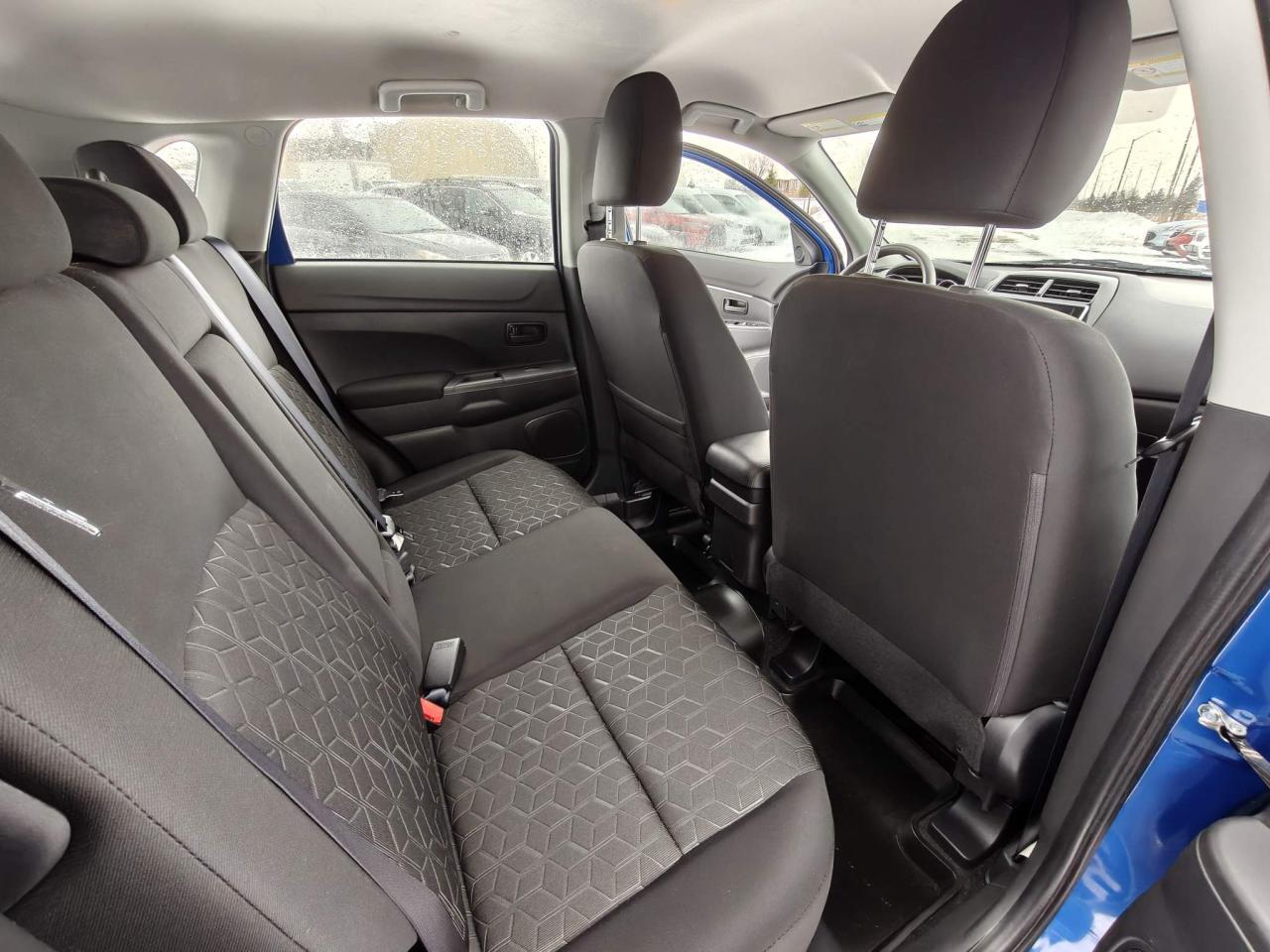 2023 Mitsubishi RVR ES 4dr AWC Photo