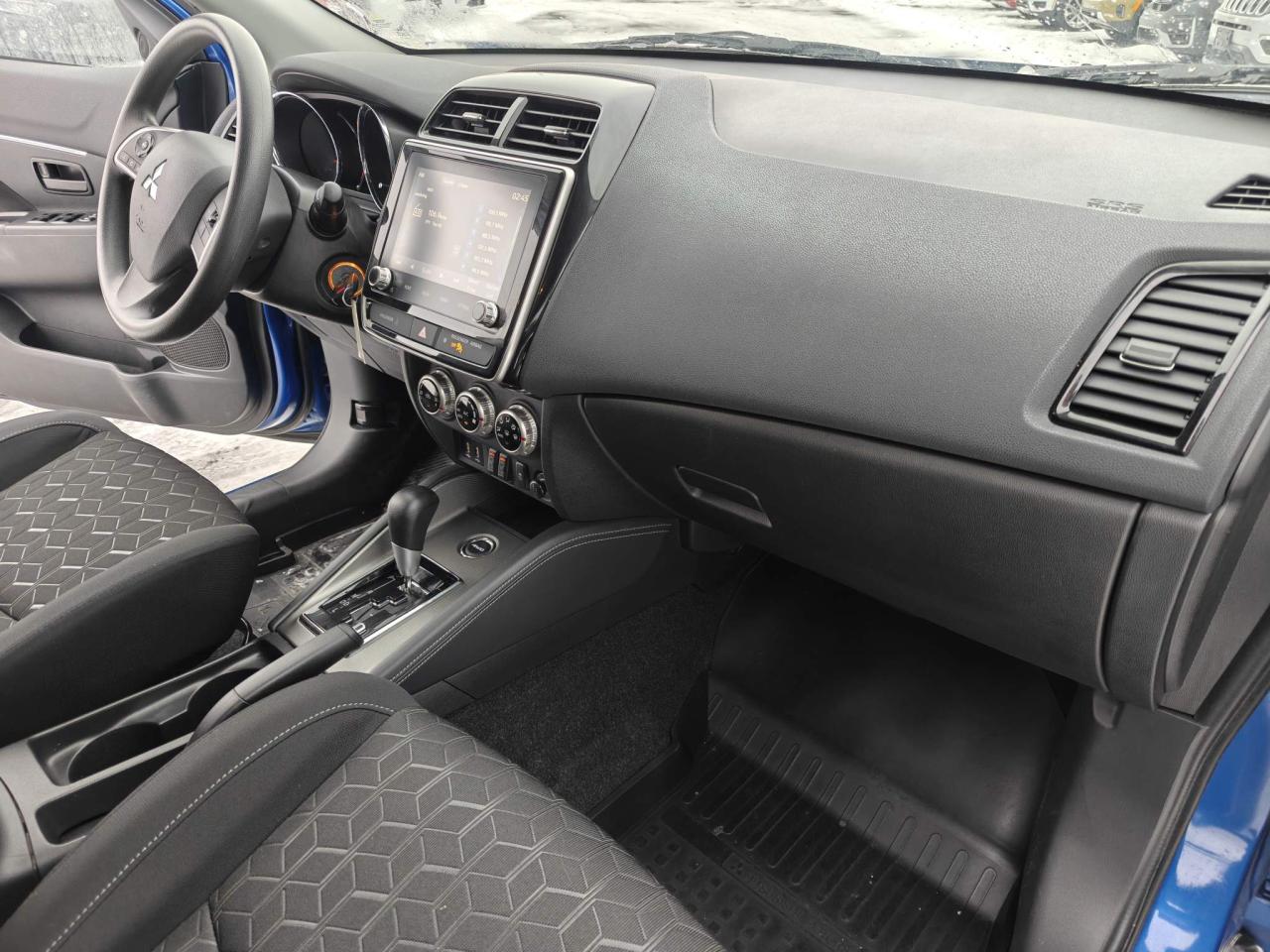 2023 Mitsubishi RVR ES 4dr AWC Photo