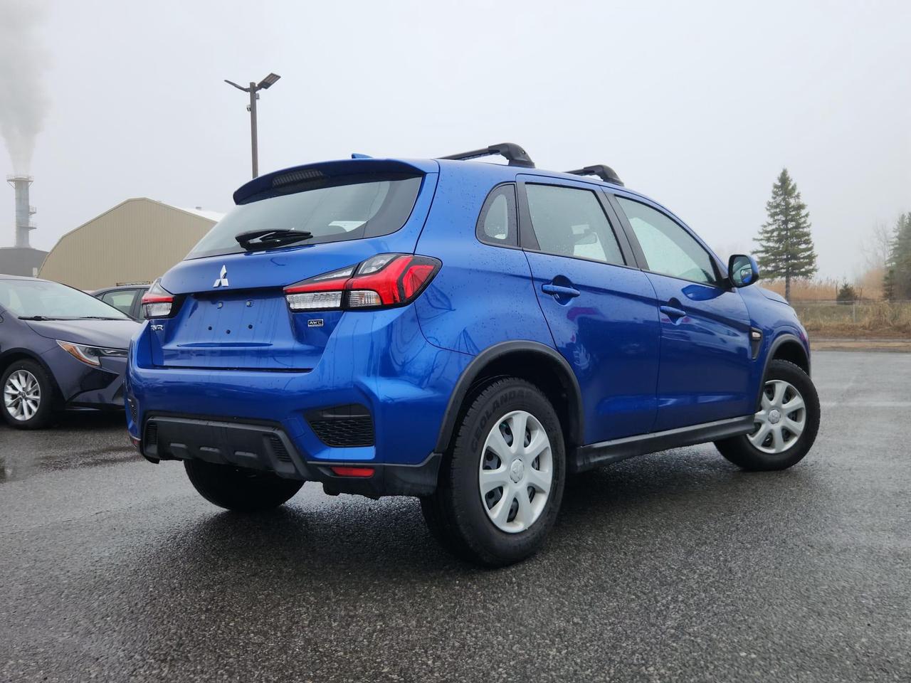 2023 Mitsubishi RVR ES 4dr AWC Photo