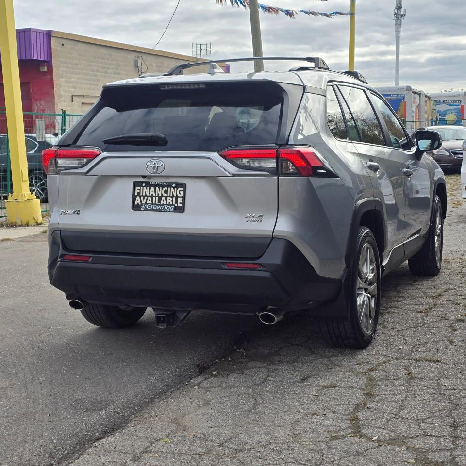 2020 Toyota RAV4 XLE AWD Photo