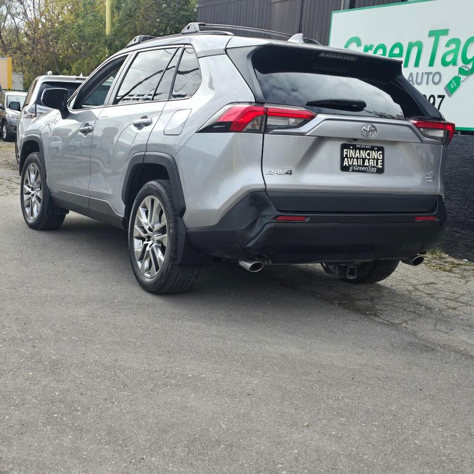 2020 Toyota RAV4 XLE AWD Photo