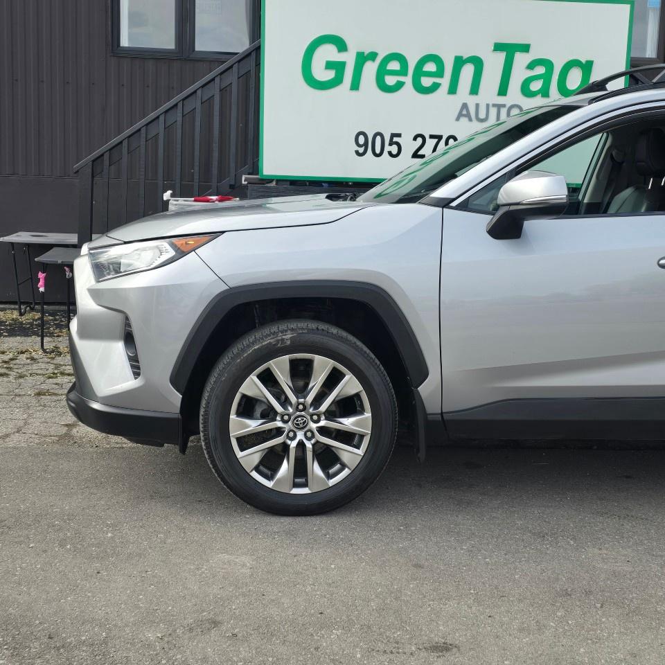 2020 Toyota RAV4 XLE AWD Photo