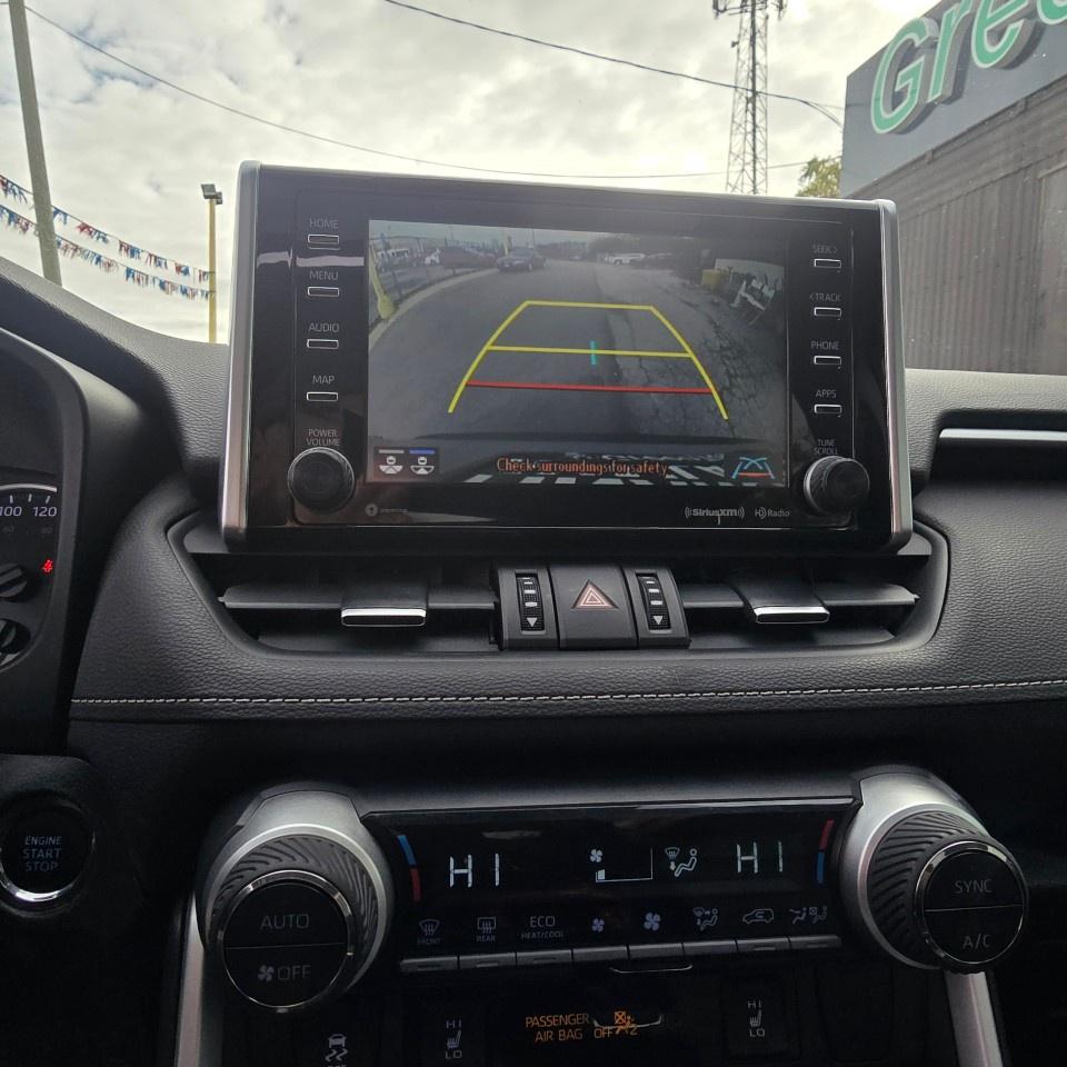 2020 Toyota RAV4 XLE AWD Photo