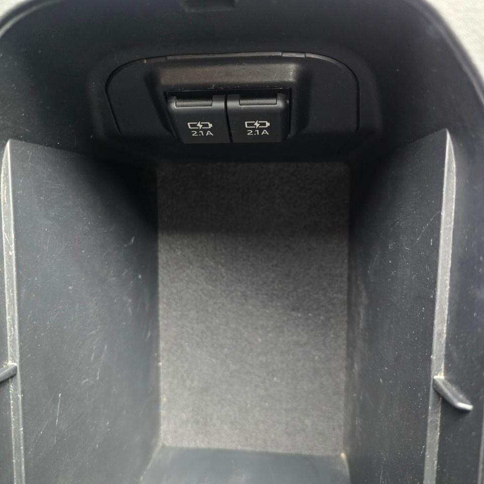 2020 Toyota RAV4 XLE AWD Photo