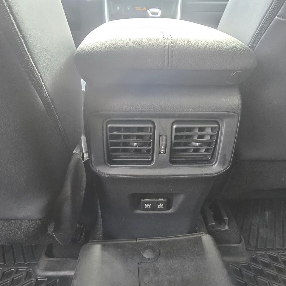 2020 Toyota RAV4 XLE AWD Photo