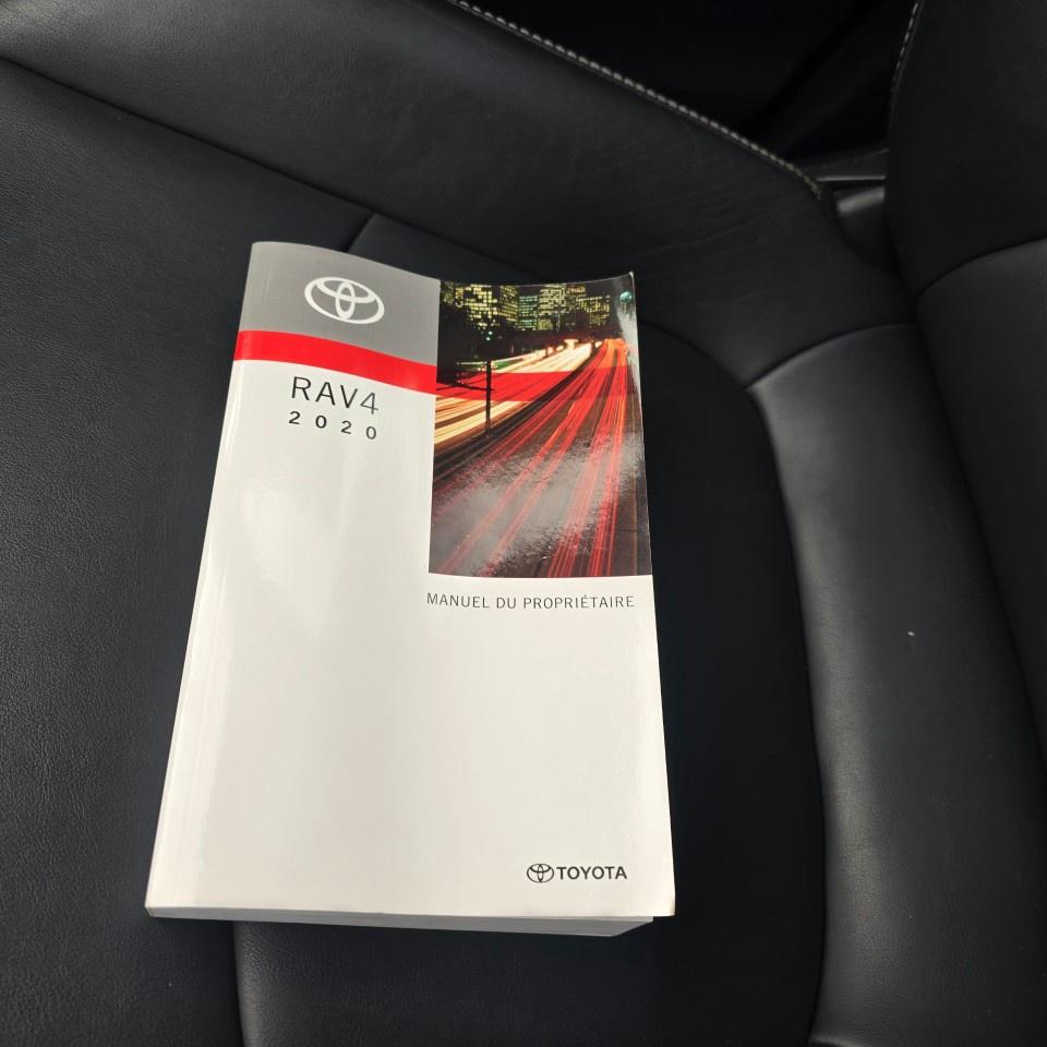 2020 Toyota RAV4 XLE AWD Photo