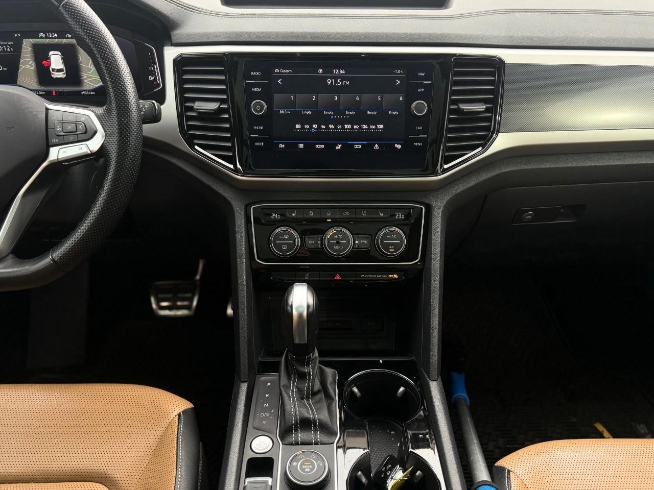 2023 Volkswagen Atlas Cross Sport 3.6 FSI Execline 4dr All-Wheel Drive 4MOTION Photo