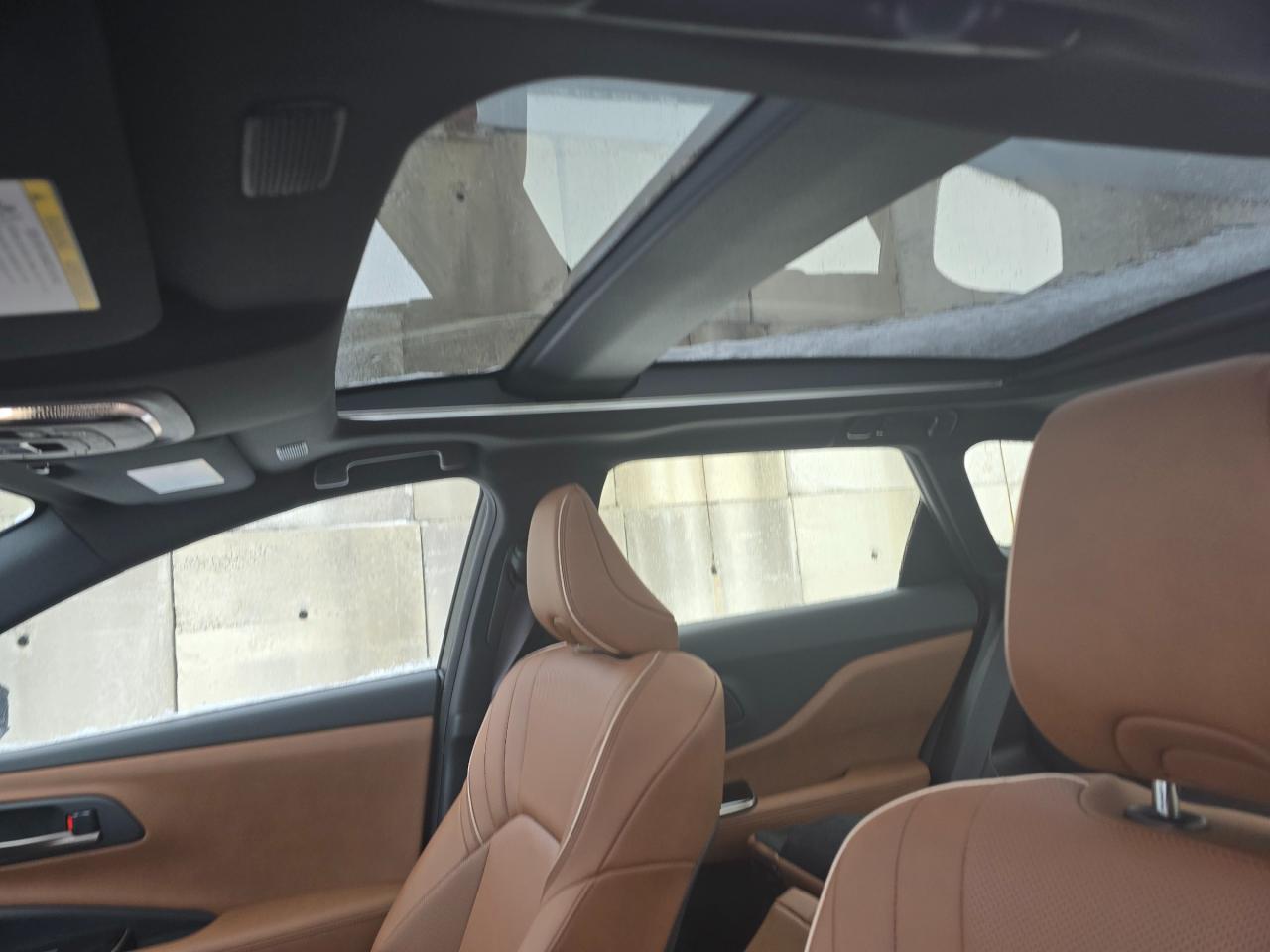 2025 Toyota Crown Signia Limited 4dr All-Wheel Drive Photo